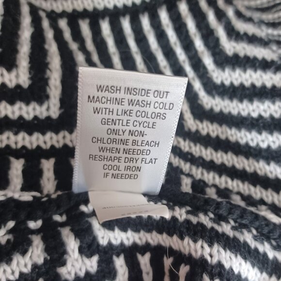 Dana Buchman Sweater - Picture 8 of 9